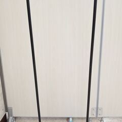 ★リユースのサカイ高崎店★TJ12755  物干し 黒 H152×D42×W45 クリーニング済みの画像