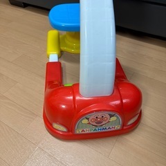 アンパンマン　ハンドル付きおもちゃ　運転　車の画像