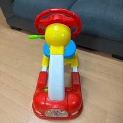 アンパンマン　ハンドル付きおもちゃ　運転　車の画像