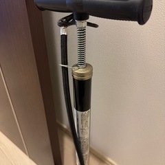 自転車空気入れの画像