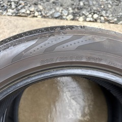 235/50R18 ミニバンタイヤの画像