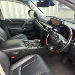 LX570 ヴァルドエアロ仕様の画像