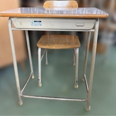 LION 学校机　学校椅子　2号　1セットレトロの画像