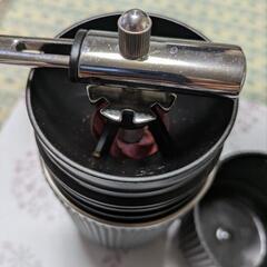 コーヒーミル　コレで豆を挽けてサイフォンできますの画像