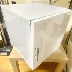 美品‼️キューブBOX 2個+足台の画像