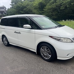 ホンダ エリシオン 車検長い 距離浅 8人乗り ちょい訳アリの画像
