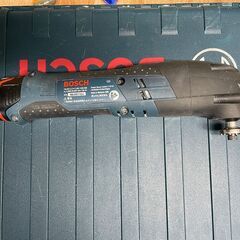 BOSCH GMF 10.8-Li マルチツールの画像