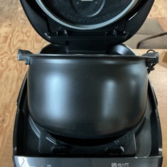 新生活始める方🌸5.5合炊き🍚TIGERタイガー2021年製JPK-SC10黒ブラック炊飯器の画像