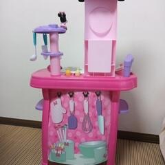 ミニーちゃんおままごとキッチンの画像