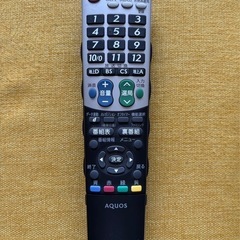 シャープ　32型液晶テレビの画像
