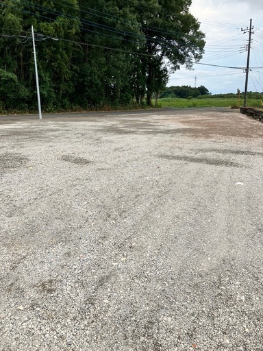 下妻市貸地駐車場、車両置場に最適、資材置場は相談可能 (KCC) 黒子の 