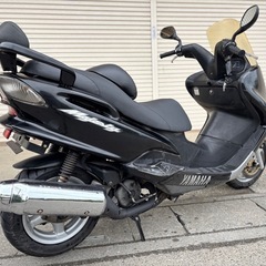 ⭐️マジェスティ125低燃費FIモデル⭐️シート・プラグ・グリップなど新品交換済みで快調⭐️125cc原付二種オートバイ⭐️の画像