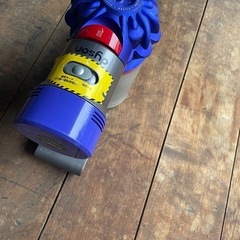 Dyson SV11 コードレス掃除機　ジャンクの画像