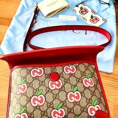 新品 GUCCI GGスプリーム アップル ウエストバッグ/レッド 付属品全て付きの画像