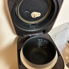 TOSHIBA炊飯器 真空圧力IHの画像