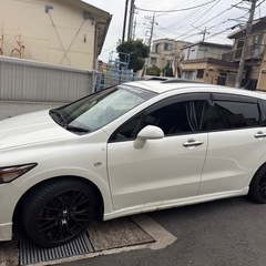 ホンダストリームRSZRN6の画像