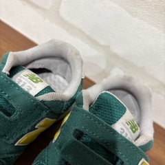 ニューバランス　キッズスニーカーの画像
