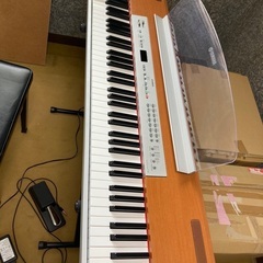 YAMAHA電子ピアノ88鍵の画像