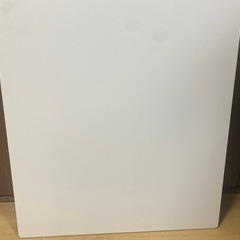 作業デスクの画像