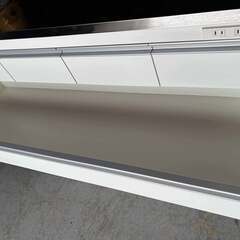 昇光家具のステンレストップキッチンカウンターコンセント・キャスター