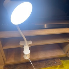 【中古】¥1,000 LEDクリップライト　プラノア　ホワイト　【I I037】の画像