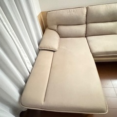 三人かけソファーの画像