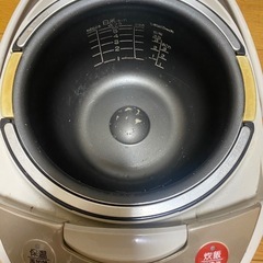 タイガーIH炊飯ジャーJKB-A100の画像