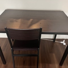 ダイニングテーブル4点セット決まりました