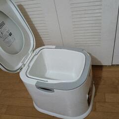 ポータブルトイレの画像