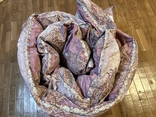 【取引終了メ】ペイズリー模様 羽毛ふとん 掛け布団 シングルロング 紫とクリーム