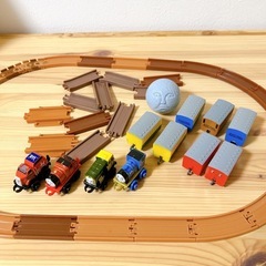 ミニミニトーマス　あつめてつなげてシリーズ　手押しの画像