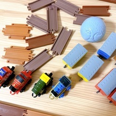 ミニミニトーマス　あつめてつなげてシリーズ　手押しの画像