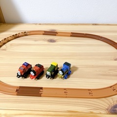 ミニミニトーマス　あつめてつなげてシリーズ　手押しの画像