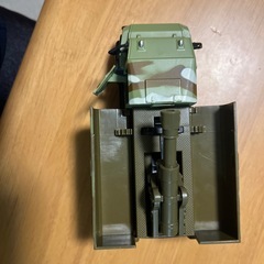 軍の車のおもちゃの画像
