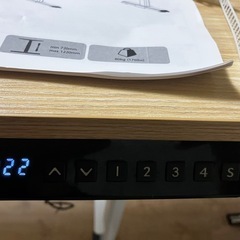 電動　昇降式　机の画像