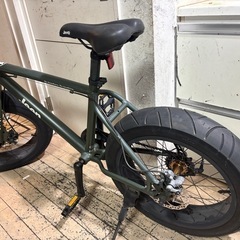 Jeep ジープのミニベロファットバイクオリーブグリーンDISK (は
