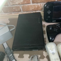 Wii ゲームセット　ブラック　ジャンク品　本体、コントローラー、周辺機器、の画像
