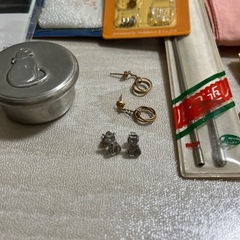 ピアス ハンカチ 手芸 雑貨色々の画像