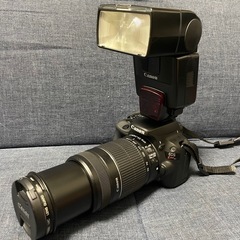 デジタル一眼レフ　キャノン　EOS KISS X7 ダブルレンズセット＋フラッシュ付の画像