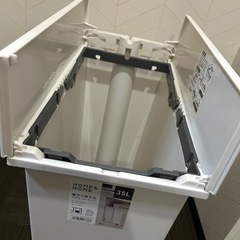 ゴミ箱の画像