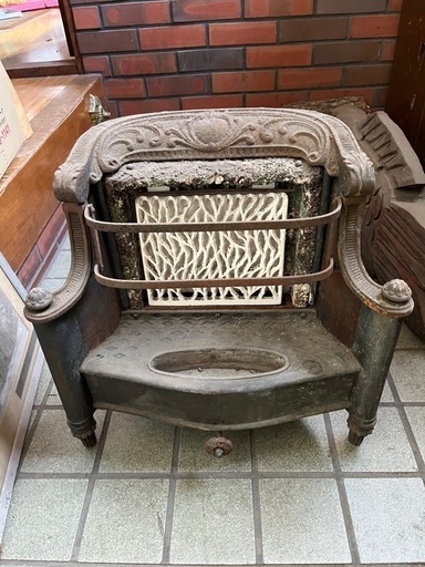 鋳鉄製ガスストーブ