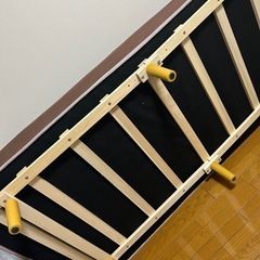 天然木　マットレス付きベッドの画像