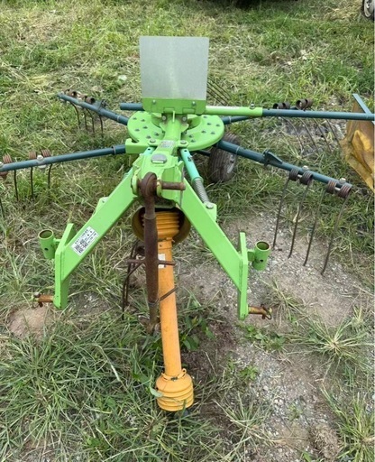 スタージャイロレーキMGR2630 乾草反転、集草埼玉県発 スタージャイロレーキMGR2630 乾草反転、集草埼玉県発