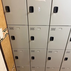 ロッカー12人用（3列4段）の画像