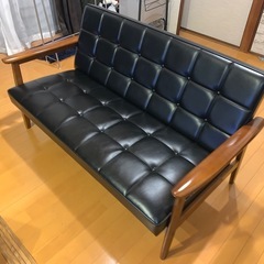 カリモク60 2掛けソファ　オットマン付の画像