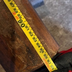 丸太カウンター用足置きの画像