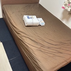 ニトリ　セミダブルベッド　の画像