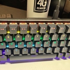 機械式キーボード八個
の画像