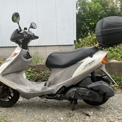 アドレスV１２５G リアボックス付きの画像