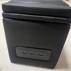 ヤリスクロス専用肘置きの画像